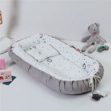Load image into Gallery viewer, Folding Baby Portable Nest - Grey Planet BW / 50X80